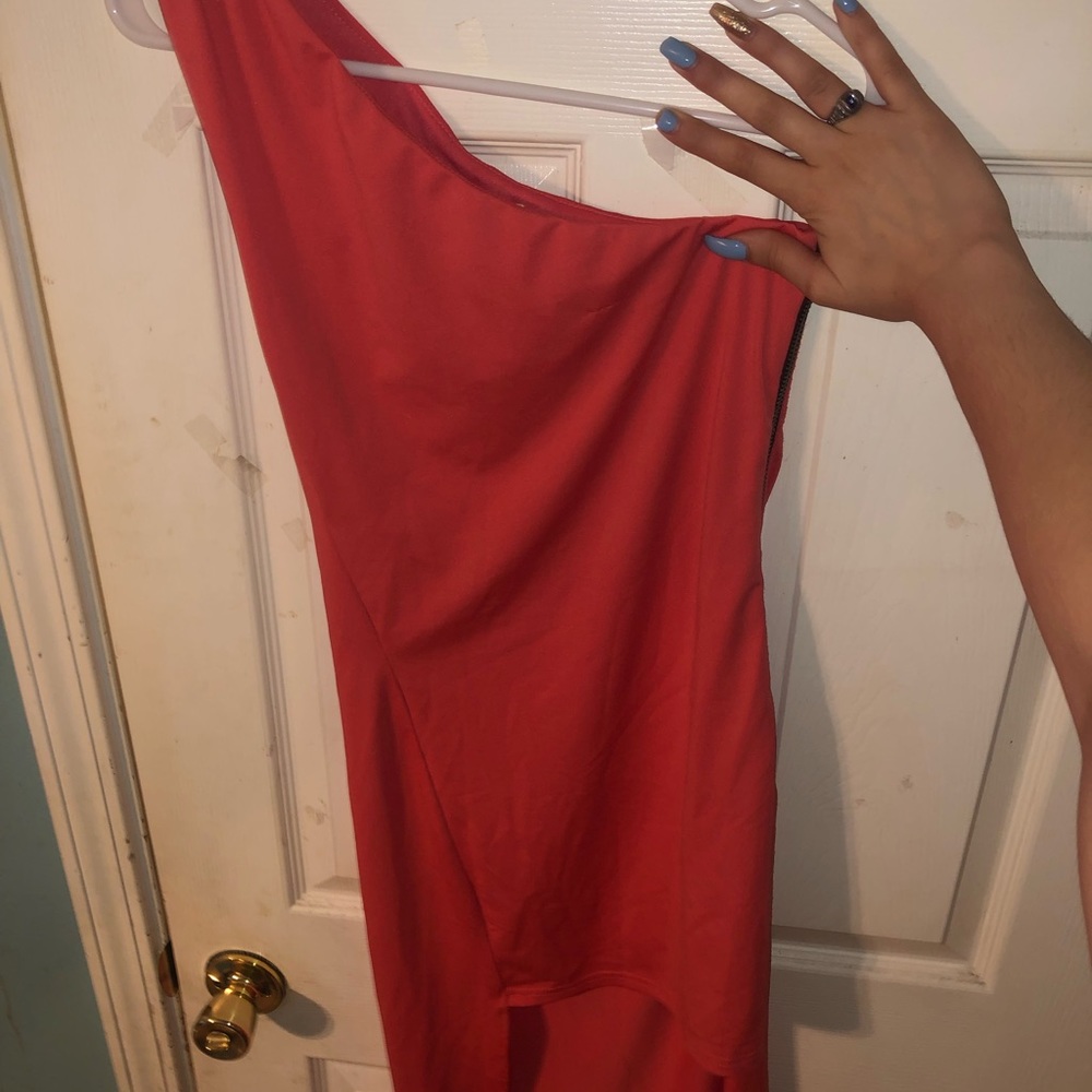 Coral High-Low Side Zip Dress - Picture 3 of 3